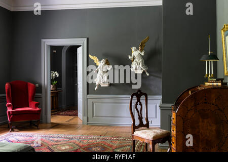 'Angels dans une chambre au Château Unterleinleiter géorgienne en Bavière, Allemagne. Banque D'Images