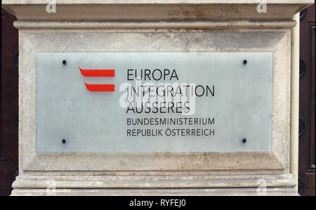 Signe officiel du ministère des Affaires étrangères dans la capitale autrichienne Vienne - Autriche. Banque D'Images