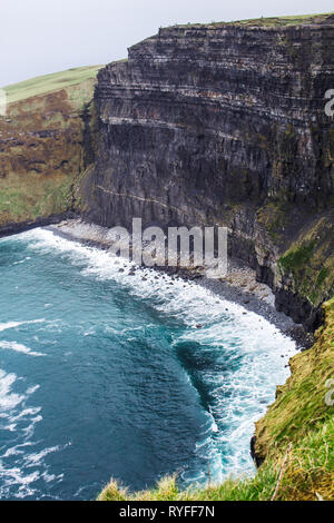 Paysage de falaises de Moher, Irlande, Europe. Une vue magnifique depuis le haut des falaises. Un si bel endroit.