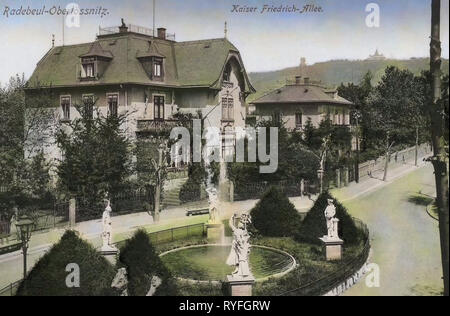 Villa Dr.-Schmincke-Allee (23), Mietvilla Radebeul Dr.-Schmincke-Allee (21), (Fontainenplatz Radebeul Radebeul), Kassel (Radebeul), Spitzhaus, 1910, Landkreis Meißen, Radebeul, Kaiser Friedrich Allee, Allemagne Banque D'Images