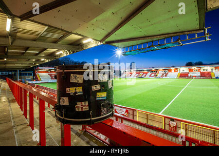 Vue depuis le stade de football est à vide avant de faire correspondre au stade Lamex, Broadhall Way, Stevenage, Hertfordshire, Royaume-Uni Banque D'Images