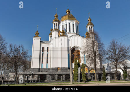 Cathédrale saint Patriarche Pokrovsky à ressort dans Rovno, ouest de l'Ukraine. Banque D'Images