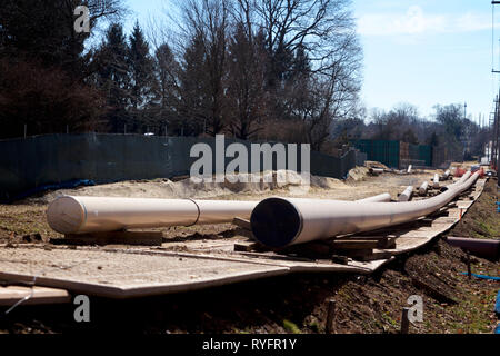 East Goshen, PA, USA - Mars 13, 2019 : Obstacles diviser une zone résidentielle et la construction de pipelines est Mariner II site dans comté de Chester, PA. Banque D'Images