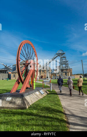 Une roue d'un géant de la fosse au Woodhorn machines tête Museum Banque D'Images