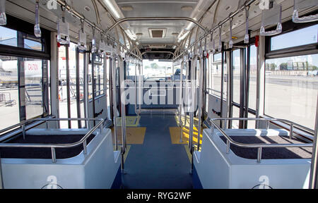 Johannesburg, Afrique du Sud, 28 février - 2019 - vue de l'intérieur de l'autobus de transfert aéroport Banque D'Images