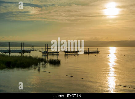 Coucher de soleil sur le lac de Galilée ou le lac de Tibériade, savoir de la bibe, où Jésus a marché sur l'eau Banque D'Images