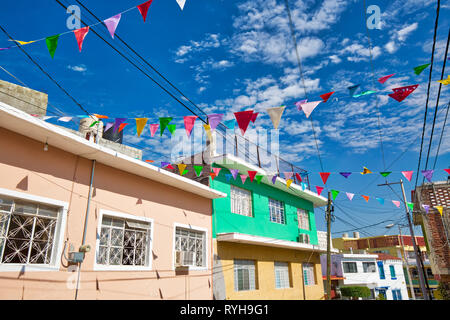 Mazatlan, Mexique - 10 décembre 2018 : vieille ville colorée dans les rues du centre historique de la ville, la retraite populaire destination pour les retraités de l'Amérique du Nord Banque D'Images