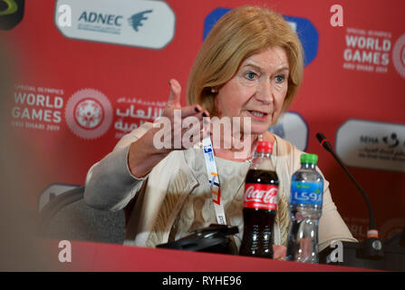 Abu Dhabi, Emirats arabes unis (EAU). Mar 13, 2019. Mary Davis, PDG de la Special Olympics International, donne un discours lors de la conférence de presse d'ouverture de la Abu Dhabi 2019 Jeux Olympiques Spéciaux Mondiaux à Abu Dhabi, Emirats arabes unis (EAU), le 13 mars 2019. Credit : Xia Yifang/Xinhua/Alamy Live News Banque D'Images