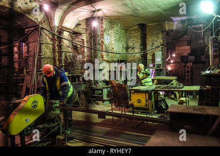 Moscou, Russie. Mar 13, 2019. Travail des travailleurs au chantier de restauration dans le sous-sol de musée Polytechnique de Moscou, Russie, le 13 mars 2019. Musée polytechnique de Moscou a été fondée en 1872 et est l'un des plus vieux musées des sciences dans le monde. Credit : Evgeny Sinitsyn/Xinhua/Alamy Live News Banque D'Images