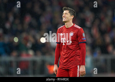 Munich, Allemagne. Mar 13, 2019. Robert Lewandowski, FCB 9 Triste, Déçu, en colère, d'émotions, de déception, de frustration, frustration, tristesse, désespoir, désespoir, FC BAYERN MUNICH - FC Liverpool 1-3 Football UEFA Champions League, Munich, le 13 mars 2019, de la saison 2018/2019, dernière ronde de 16, FCB, rouges, de Bavière, de crédit : Peter Schatz/Alamy Live News Banque D'Images