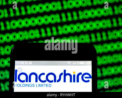 Logo Holdings Lancashire vu affichée sur téléphone intelligent. Banque D'Images