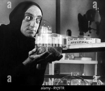 MARTY FELDMAN, jeune Frankenstein, 1974 Banque D'Images