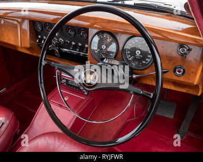 Intérieur d'une Jaguar MKII 1967 3,4 . Banque D'Images