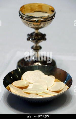 Messe catholique romaine. Eucharistie : tableau de la Parole et des Sacrements. La France. Banque D'Images