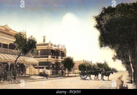 Bâtiments de Mildura, calèches en Australie, en 1911, Victoria, Australie, Mildura, Westside de Deakin Avenue Banque D'Images