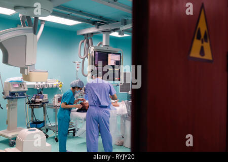 Tam Duc cardiologie Hôpital. La radiologie diagnostique. L'angiographie. Ho Chi Minh Ville. Le Vietnam. Banque D'Images