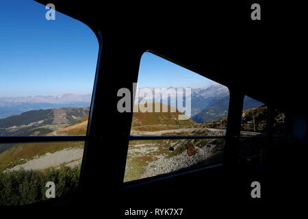 Alpes françaises. Le Tramway du Mont Blanc (TMB) est la montagne la plus haute ligne de chemin de fer en France. Saint-Gervais. La France. Banque D'Images