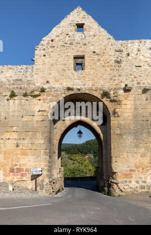 Porte des Tours, la cité médiévale de Domme, gate, Dordogne, Aquitaine, France, Europe Banque D'Images