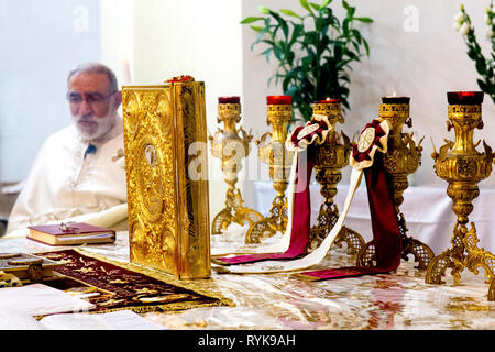 Célébration de la myrrhe porteurs' dimanche dans l'Eglise grecque catholique melkite de Nazareth (église), la Galilée, en Israël. Banque D'Images