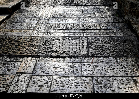 Trottoir en vieille ville de Jérusalem, Israël. Banque D'Images