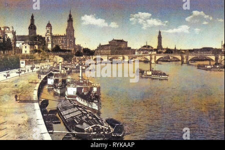 Bateaux à vapeur de l'Allemagne, des images historiques des Augustusbrücke, extérieur de l'Église Hofkirche (Dresde), Semperoper, Saxon Ständehaus, Terrassenufer, Dresde, 1912,, Dampferanlegestelle Augustusbrücke Banque D'Images