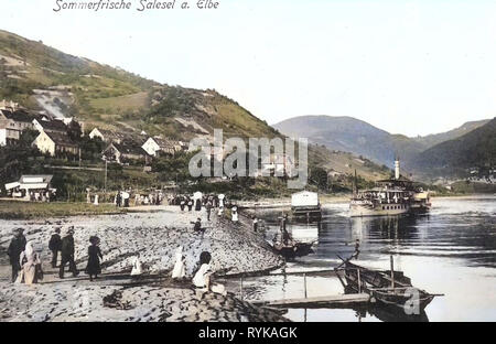 Junger Pionier (navire, 1898), l'Elbe à Ústí nad Labem, bâtiments à Ústí nad Labem, jetées, Steamship Karlsbad, 1912, d'Ústí nad Labem, Salesel Salesel, mit und Elbe Dampfer, République Tchèque Banque D'Images