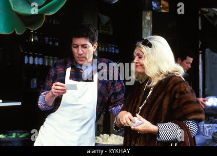 RIEGERT, Miles, CROSSING DELANCEY, 1988 Banque D'Images