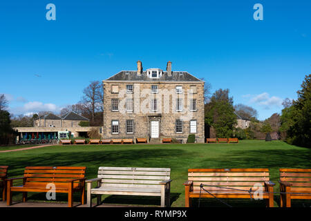 Vue extérieure de Inverleith House en Royal Botanic Garden Edinburgh, Scotland UK Banque D'Images