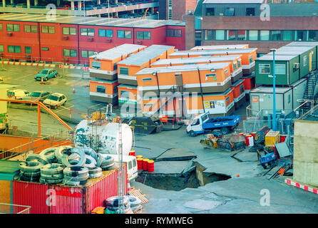 L'effondrement d'un tunnel à l'aéroport d'Heathrow durant la construction de la liaison ferroviaire Heathrow Express jusqu'à Paddington le Oct 21 1994 le chaos et causant des retards d'avions. Banque D'Images