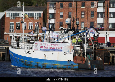 Les pêcheurs prennent part à une manifestation pro-Brexit à Newcastle Quayside. Banque D'Images