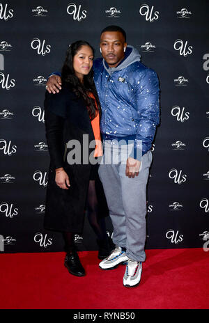 Ashley Walters et Danielle participant à un dépistage Isaie exclusif d'entre nous, le nouveau film de M. Peele, à Picturehouse Central sur Shaftesbury Avenue, Londres. Banque D'Images