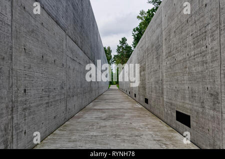 Camp de concentration de Bergen-Belsen : Centre de documentation, Lüneburg Heath, Basse-Saxe, Allemagne Banque D'Images