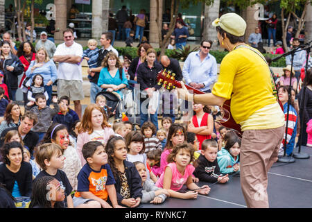 Miami Florida,Adrienne Arsht Centre for Performing Arts,Free Family Fest,festival,performance,chanteur,chant,interprète,interprète,interprète,chant,mu Banque D'Images