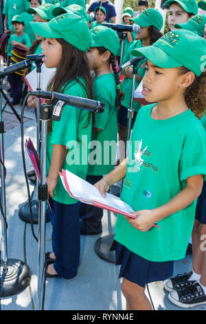 Miami Florida,Little Havana,Jose Marti Park,United Hearts Family Festival,festivals foire,communauté American Children's Orchestra for Peace,musique,under Banque D'Images