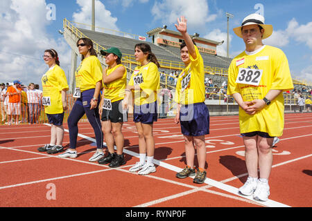 Miami Florida,Miami Dade College,North Campus,Jeux olympiques spéciaux,besoins,handicapés,compétition,sports,athlète,étudiants étudiants,bénévoles bénévoles Banque D'Images