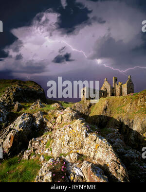 GB - Ecosse : Dunskey Château à Dumfries & Galloway Banque D'Images