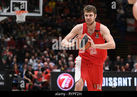 Foto Claudio Grassi/LaPresse 14 marzo 2019 Assago (MI) Italia sport basket AX Armani Exchange Olimpia Milan Olympiacos vs Pireo - Turkish Airlines Eurolega 2018/2019 - Mediolanum Forum. Nella foto : Sasha Vezenkov (# 14 l'Olympiacos Pireo) Photo Claudio Grassi/LaPresse 14 mars 2019 Assago (MI) Italy sport basket AX Armani Exchange Olimpia Milan contre l'Olympiacos Le Pirée - Turkish Airlines EuroLeague 2018/2019 - Mediolanum Forum. dans la pic : Sasha Vezenkov (# 14) l'Olympiacos Pireo Banque D'Images