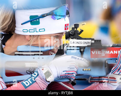 15 mars 2019, la Suède, Stockholm : Championnat du monde de Biathlon : la formation, les femmes relais. Tiril Eckhoff de Norvège en action au stand de tir. Photo : Sven Hoppe/dpa Banque D'Images