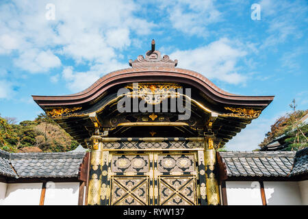 L'architecture traditionnelle japonaise temple Kenchoji à Kamakura, Japon Banque D'Images