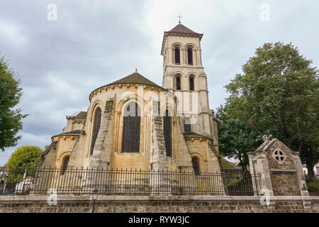 Extérieur de l'église de Saint Pierre de Montmartre à Paris. France Banque D'Images