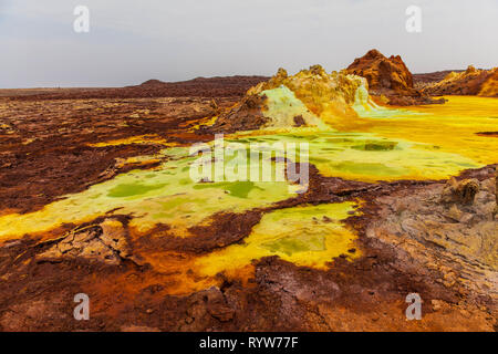 Dans l'acide de couleur spings dépression Danakil, Dallol, Ethiopie, Afrique Banque D'Images