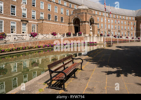 La Ville Conseil sur College Green, Bristol, UK Banque D'Images