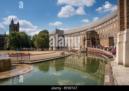 La Ville Conseil sur College Green, Bristol, UK Banque D'Images