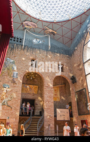 FIGUERES, ESPAGNE-17 juillet 2017 : Hall principal del Theatre et musée Dali à Figueres, Espagne. Le musée présente la plus grande et la plus diversifiée Banque D'Images