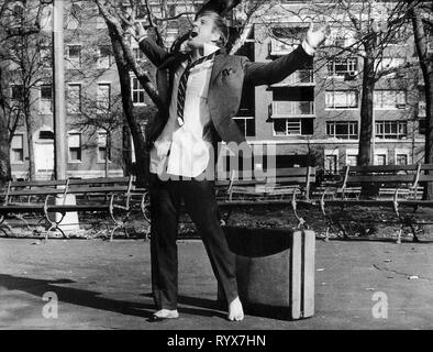 ROBERT REDFORD, PIEDS NUS DANS LE PARC, 1967 Banque D'Images