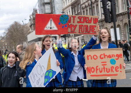 Londres 15 mars 2018 Changement climatique étudiant masse protester au centre de Londres, Ian Davidson Crédit/Alamy Live News Banque D'Images