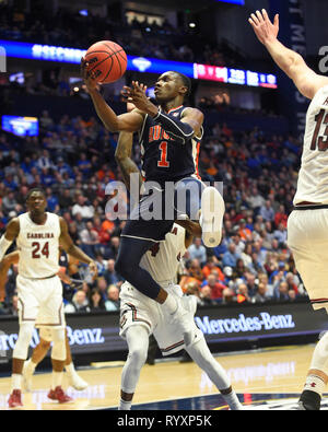 15 mars, 2019 ; Auburn Tigers guard Jared Harper (1) fait un coup contre l'dibsy doddle South Carolina Gamecocks lors d'une série de championnat SEC match entre l'Auburn Tigers vs South Carolina Gamecocks chez Bridgestone Arena de Nashville, TN (Obligatoire Crédit Photo : Steve Roberts/Cal Sport Media) Banque D'Images