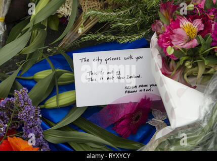 Christchurch, Canterbury, Nouvelle-Zélande. Mar 16, 2019. Des messages de soutien et de solidarité ont été trouvés dans toute la ville après qu'un homme armé a tué 49 personnes dans deux mosquées. Credit : PJ Heller/ZUMA/Alamy Fil Live News Banque D'Images