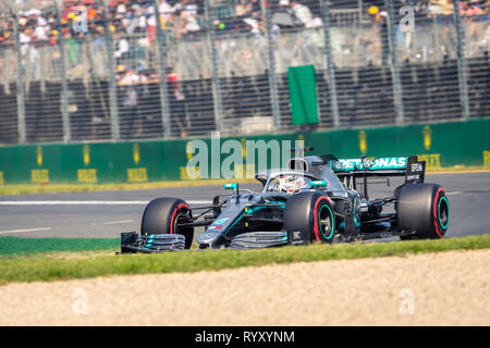 Melbourne, Australie. Mar 16, 2019. MELBOURNE, AUSTRALIE - 16 mars : Lewis Hamilton 44 conduire pour MERCEDES-AMG PETRONAS MOTORSPORT lors de la Rolex de Formule 1 Grand Prix d'Australie 2019 à l'Albert Park Lake, en Australie le 16 mars 2019. Crédit : Dave Hewison Sports/Alamy Live News Banque D'Images