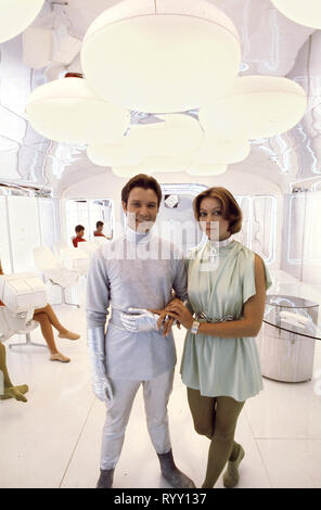 Michael Anderson Jr., Jenny Agutter, 'Logan's Run' 1976 MGM Référence de dossier #  33751 783THA Banque D'Images